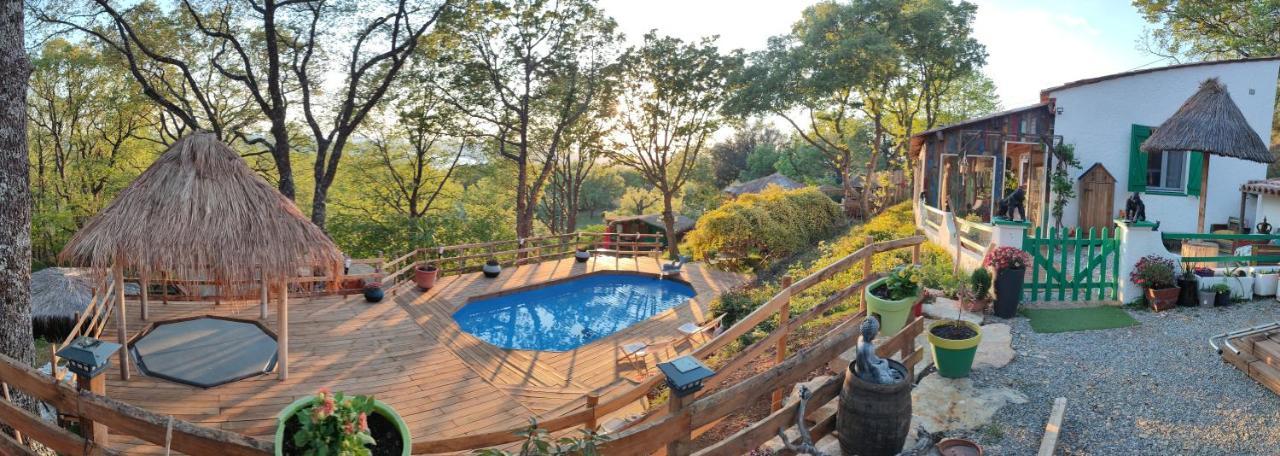 La Lyalis Bed & Breakfast Aiguines Dış mekan fotoğraf